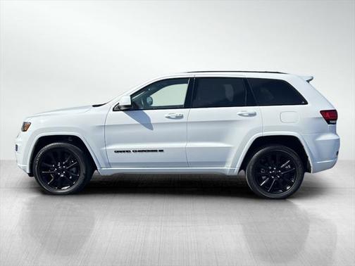 2022 Jeep Grand Cherokee Laredo