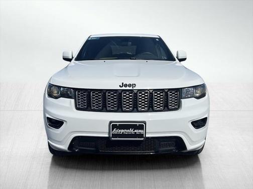 2022 Jeep Grand Cherokee Laredo