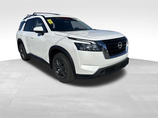2025 Nissan Pathfinder SV 4WD