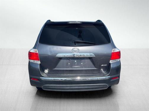 2013 Toyota Highlander SE