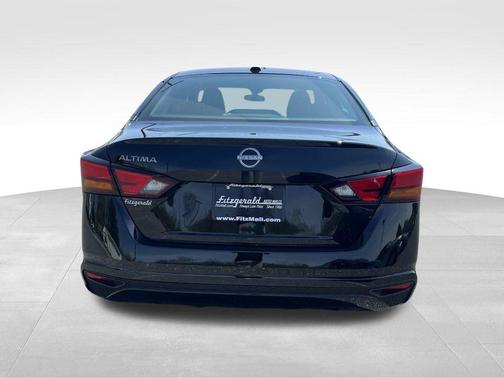 2025 Nissan Altima S FWD