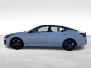2025 Nissan Altima SR FWD