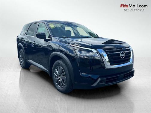 2025 Nissan Pathfinder S 4WD