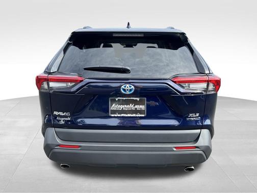 2023 Toyota RAV4 Hybrid XLE Premium