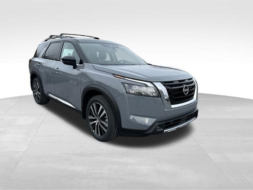 2025 Nissan Pathfinder Platinum 4WD