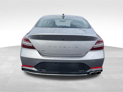 2023 Genesis G70 2.0T RWD