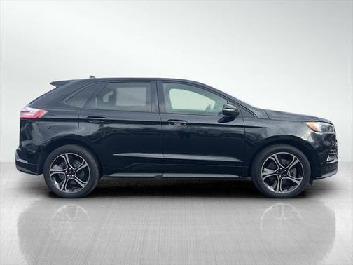 2021 Ford Edge ST
