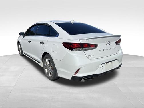 2019 Hyundai SONATA Sport