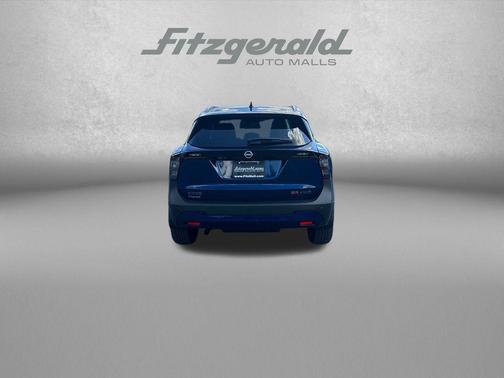 Deep Blue Pearl 2026 Nissan Kicks SR