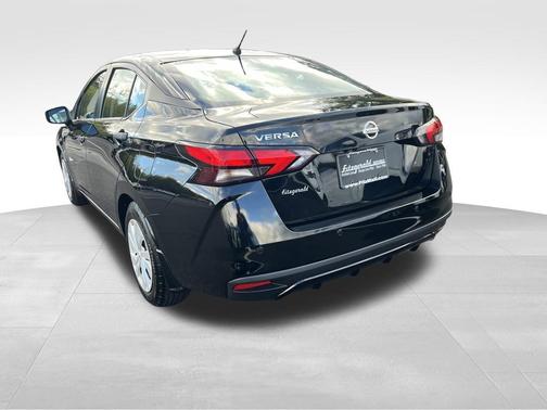 2021 Nissan Versa 1.6 S