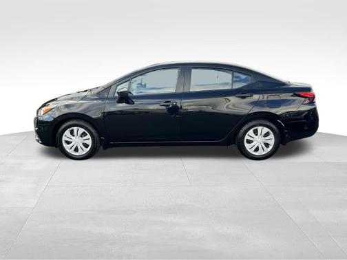 2021 Nissan Versa 1.6 S