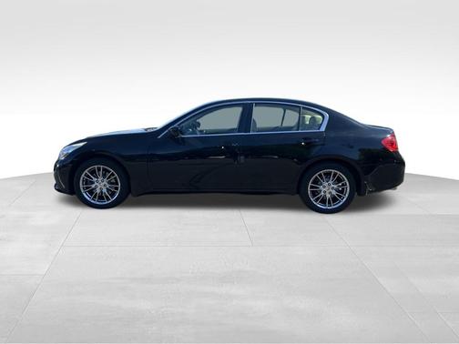 2012 INFINITI G37x Base