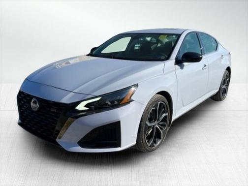 2023 Nissan Altima SR Intelligent AWD
