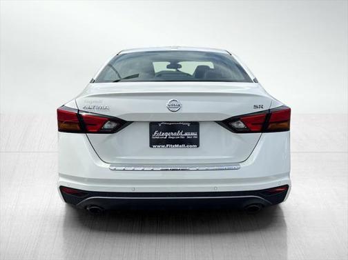 2022 Nissan Altima SR FWD