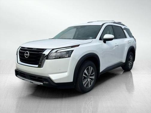 2025 Nissan Pathfinder SL 4WD
