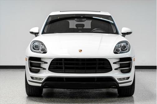 2016 Porsche Macan Turbo