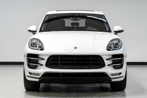 2016 Porsche Macan Turbo