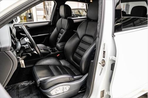 2016 Porsche Macan Turbo