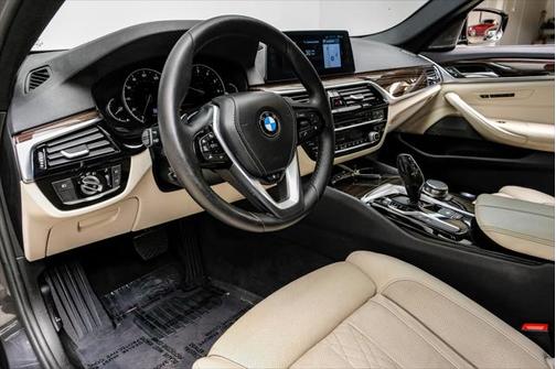 2017 BMW 540 540i Sedan