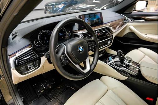 2017 BMW 540 540i Sedan