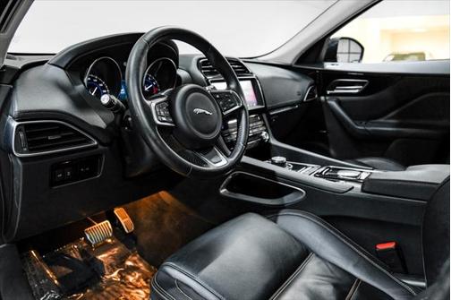 2019 Jaguar F-PACE 30t Prestige