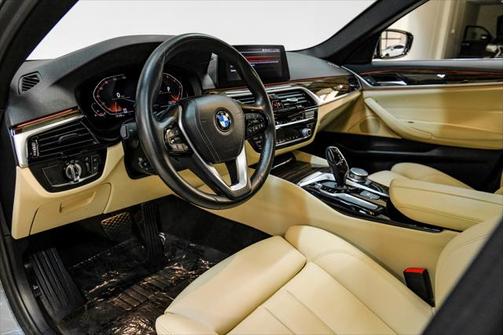 2020 BMW 530 530i Sedan