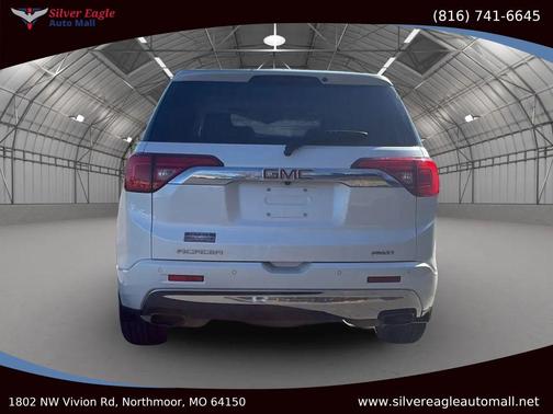 2017 GMC Acadia Denali