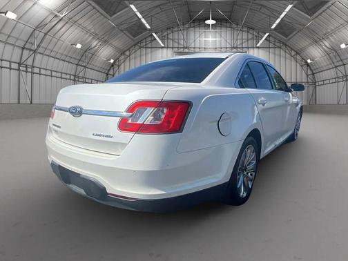 2011 Ford Taurus Limited
