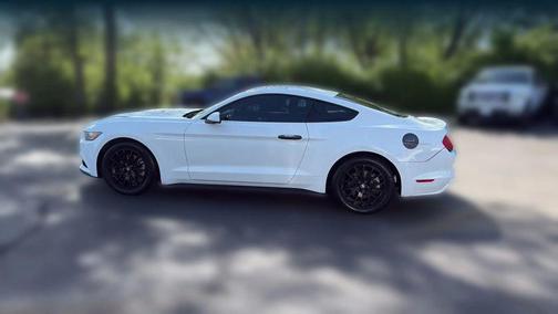 White 2016 Ford Mustang V6