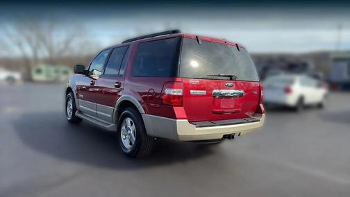 Red 2007 Ford Expedition Eddie Bauer