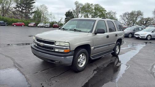 Silver 2002 Chevrolet Tahoe LS