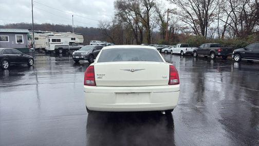 2005 Chrysler 300 Touring