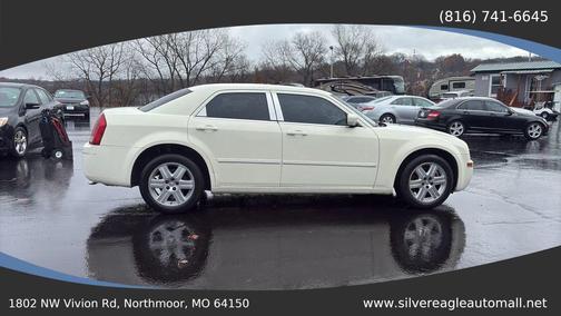 2005 Chrysler 300 Touring