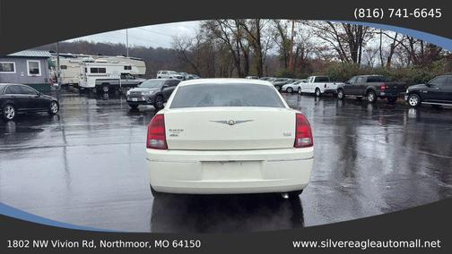 2005 Chrysler 300 Touring