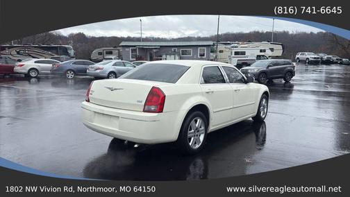 2005 Chrysler 300 Touring
