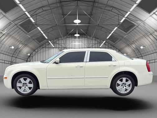 2005 Chrysler 300 Touring