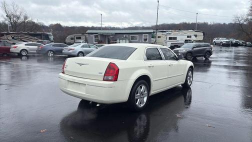 2005 Chrysler 300 Touring