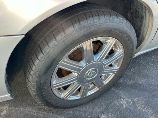 2006 Cadillac DTS Base