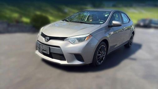 Brown 2014 Toyota Corolla LE