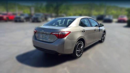 Brown 2014 Toyota Corolla LE