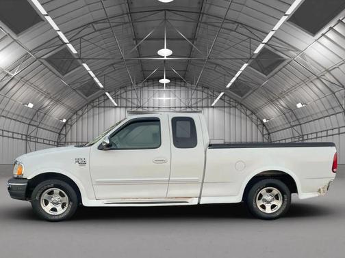 2000 Ford F-150 Long Bed 4D
