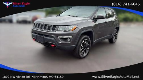 Gray 2019 Jeep Compass Trailhawk