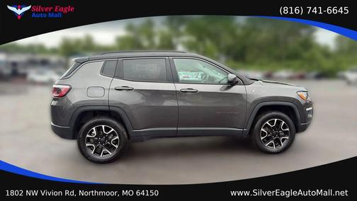 Gray 2019 Jeep Compass Trailhawk
