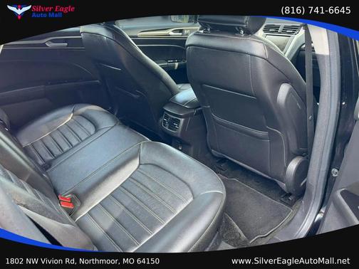 Black 2016 Ford Fusion SE