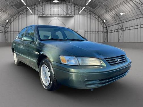 1999 Toyota Camry LE