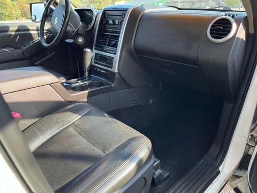 2007 Mercury Mountaineer Base