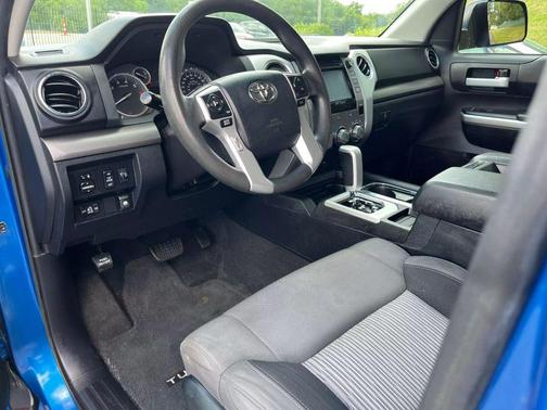 2016 Toyota Tundra SR5