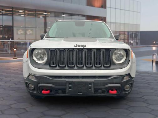 2017 Jeep Renegade Trailhawk