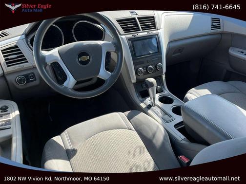 2011 Chevrolet Traverse LS