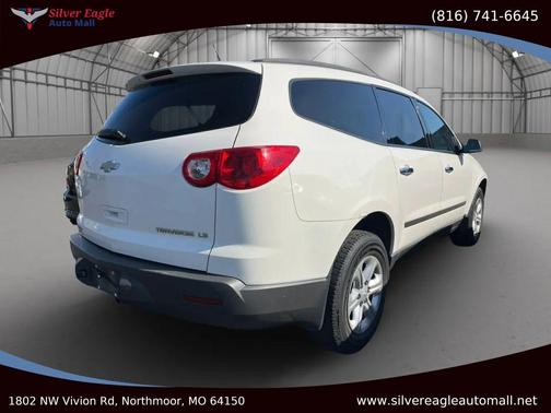 2011 Chevrolet Traverse LS